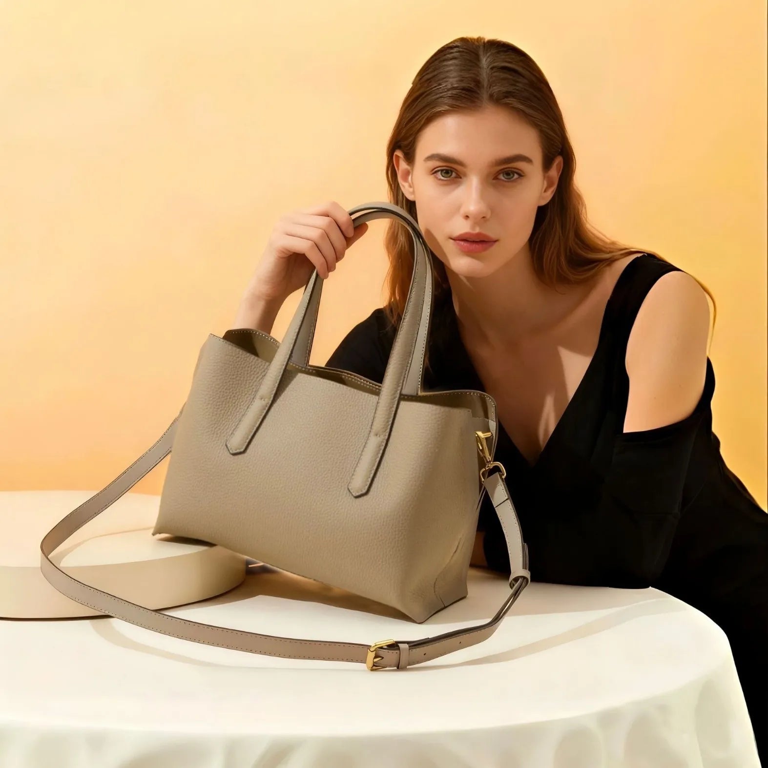 Genuine Leather Women's shoulder bag retro Ladies' handbag Crossbody Bag Fashion cowhide tote bag for Commuting