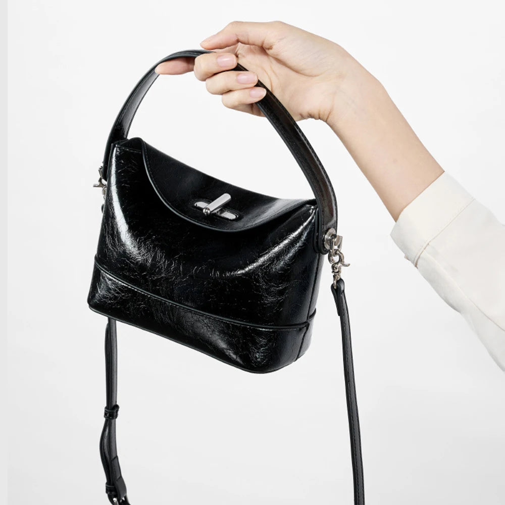 Luxury Designer Soft Genuine Leather Women's Handbag Fashionable Retro Shoulder Bag Casual Commuting Handbag crossbody bag