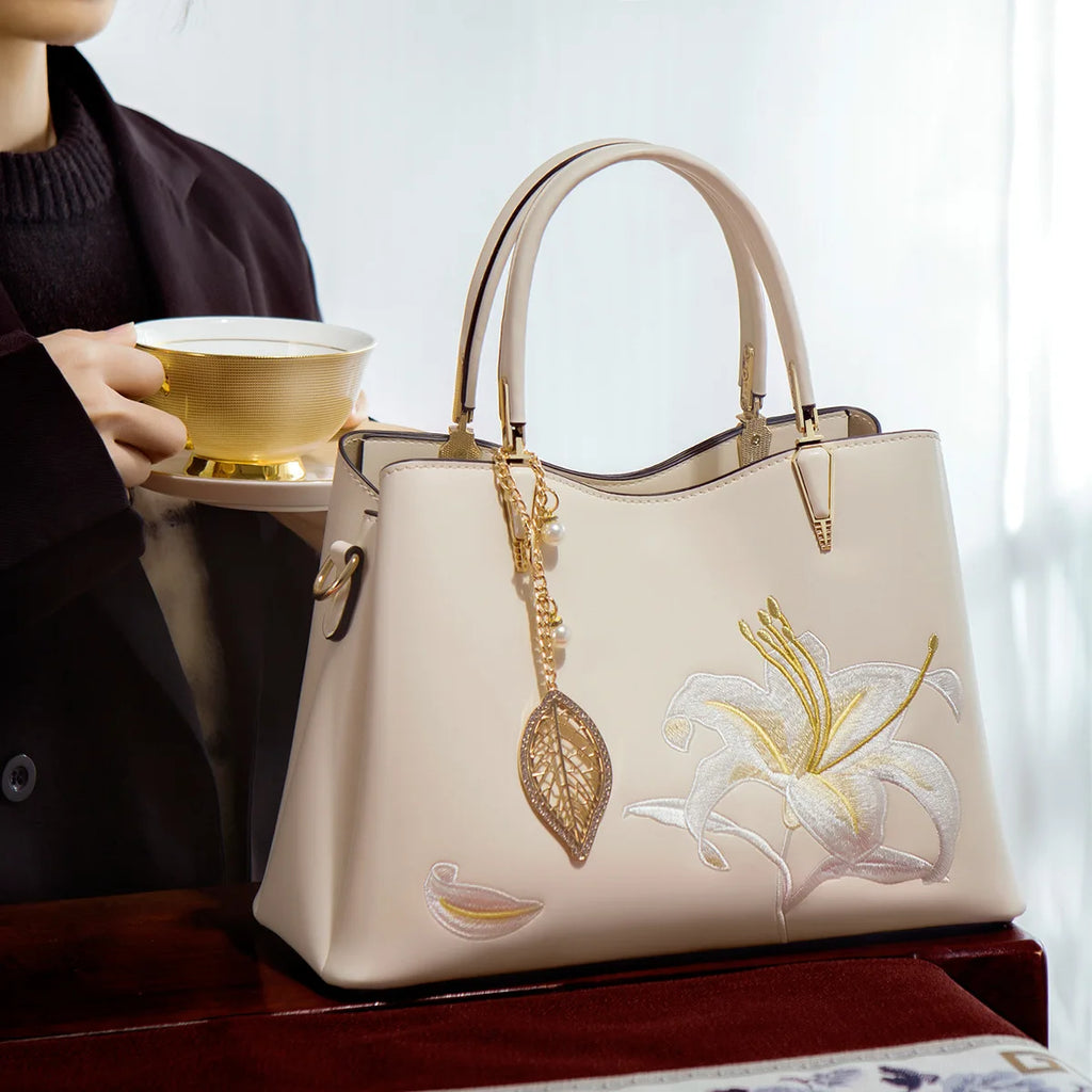 2025 New Embroidered Chinese style Large Capacity Handheld Women's Bag High Quality Ladies' Shoulder crossbody bag Elegant Tote
