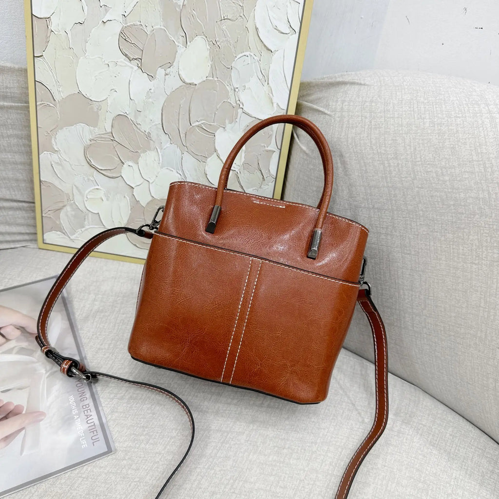 2025 New Genuine leather Women's Handbag Cowhide Crossbody Bag Light Luxury Bucket Bag Fashion And Casual shoulder bag