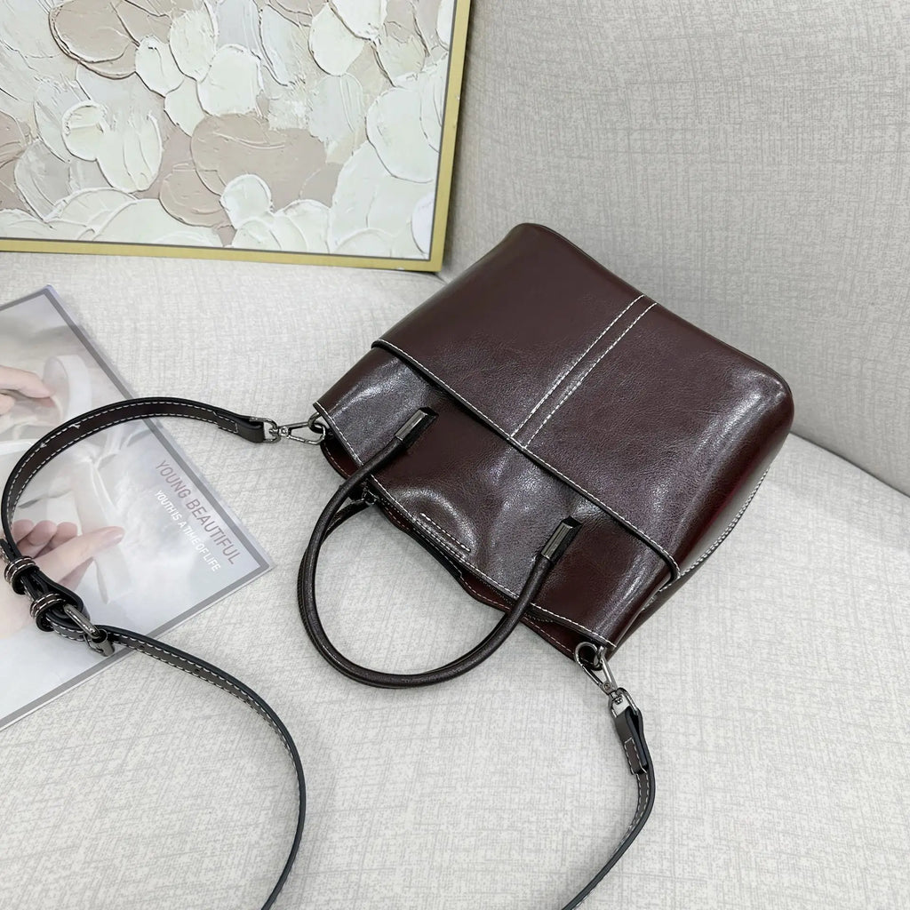 2025 New Genuine leather Women's Handbag Cowhide Crossbody Bag Light Luxury Bucket Bag Fashion And Casual shoulder bag